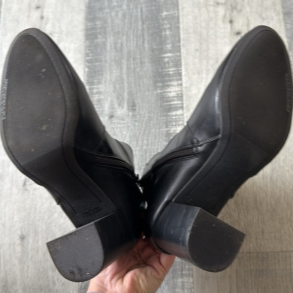 Faux Leather block heel ankle boots - Picture 4 of 8